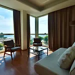 Astor 3*