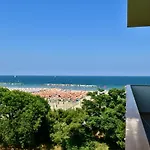 Astor 3*