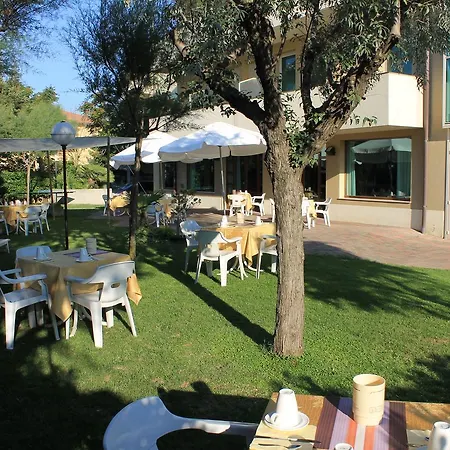 Astor Otel Lido di Classe