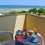 Astor 3*