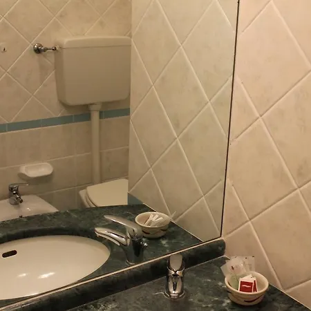 Hotell Astor 3*