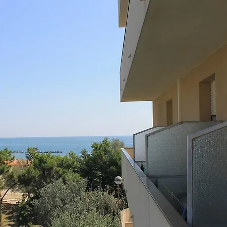 Astor Hotel 3*
