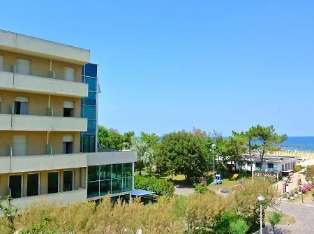 Astor מלון 3*