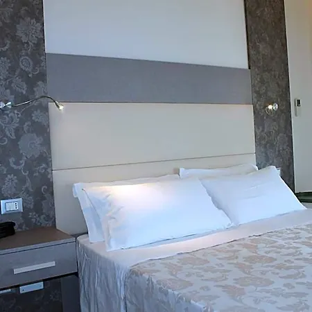 Astor 3*