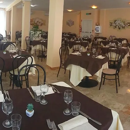 Astor Hotel 3*