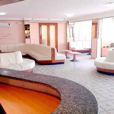 Ξενοδοχείο Astor 3*